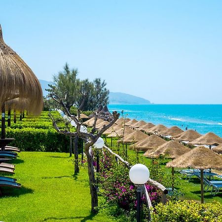 Holiday Village Fondi Dış mekan fotoğraf