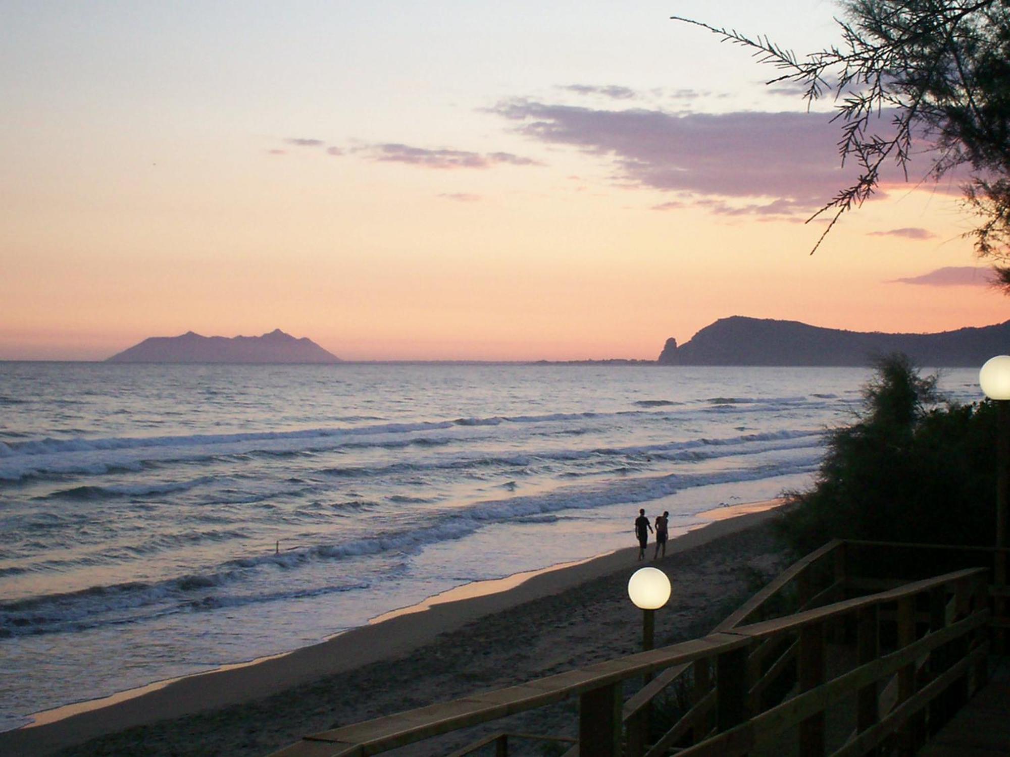 Holiday Village Fondi Dış mekan fotoğraf