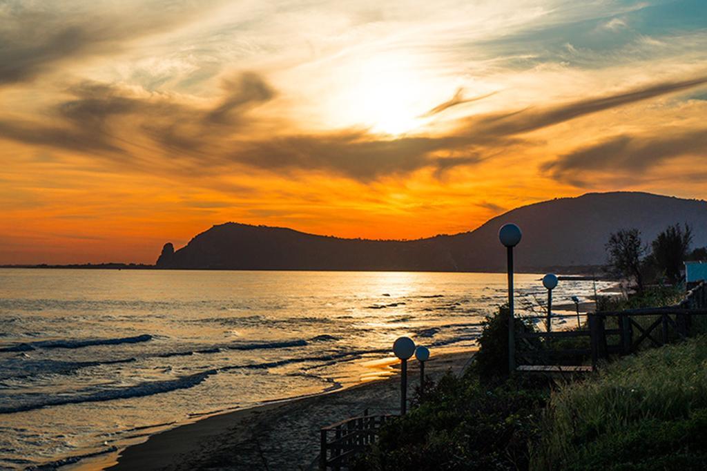 Holiday Village Fondi Dış mekan fotoğraf