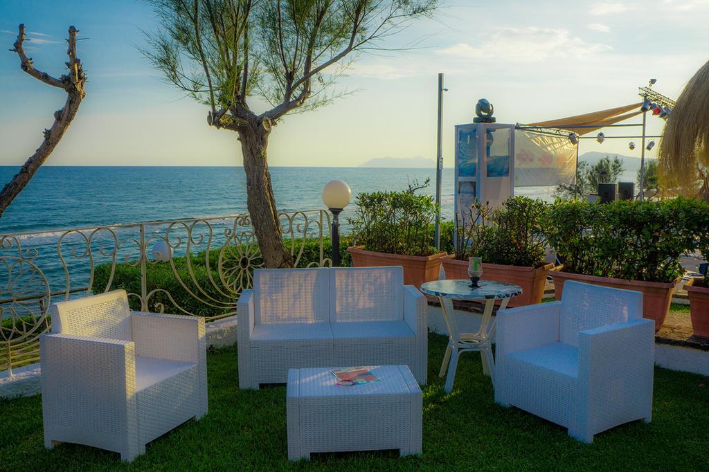 Holiday Village Fondi Dış mekan fotoğraf