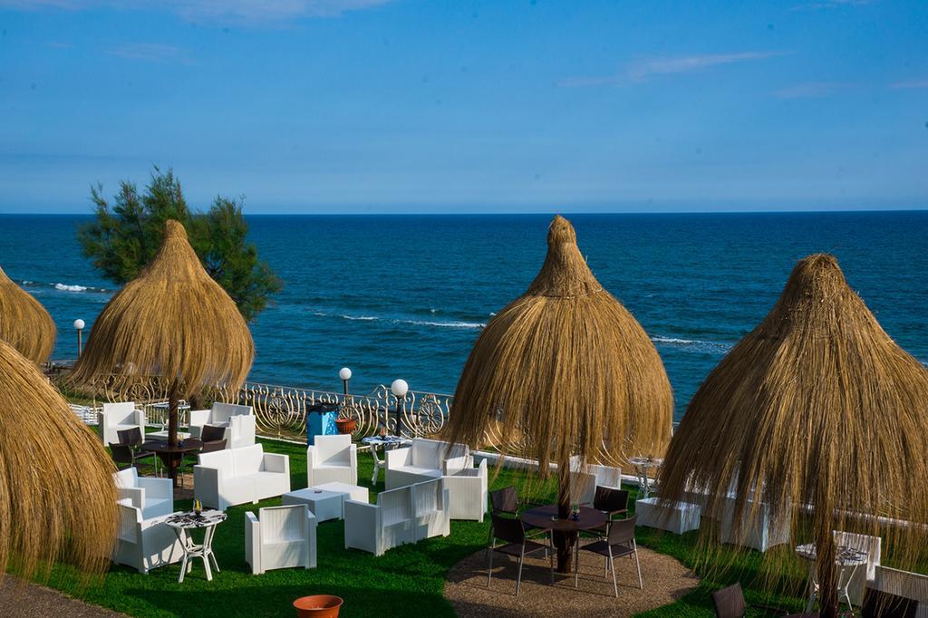 Holiday Village Fondi Dış mekan fotoğraf