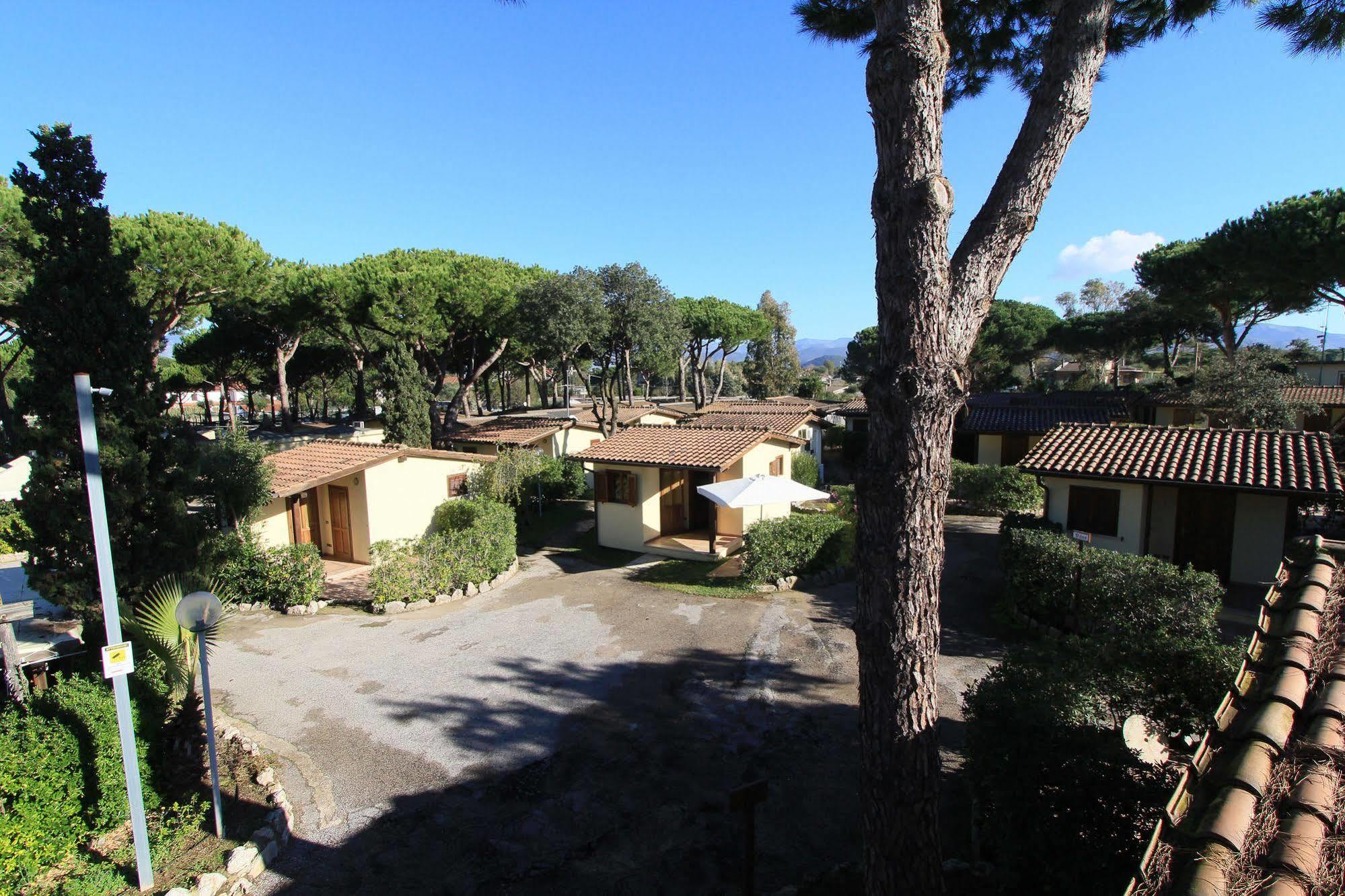 Holiday Village Fondi Dış mekan fotoğraf