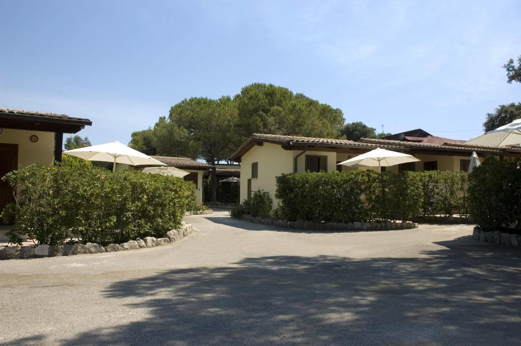 Holiday Village Fondi Dış mekan fotoğraf