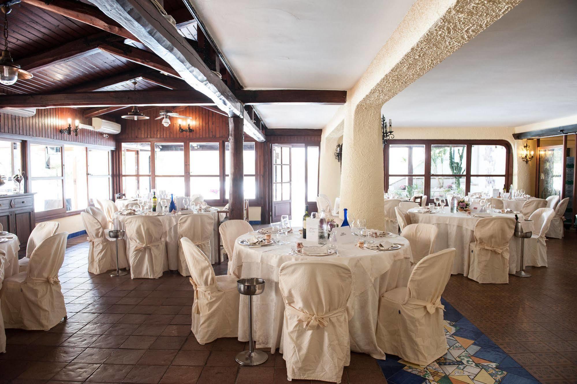 Holiday Village Fondi Dış mekan fotoğraf