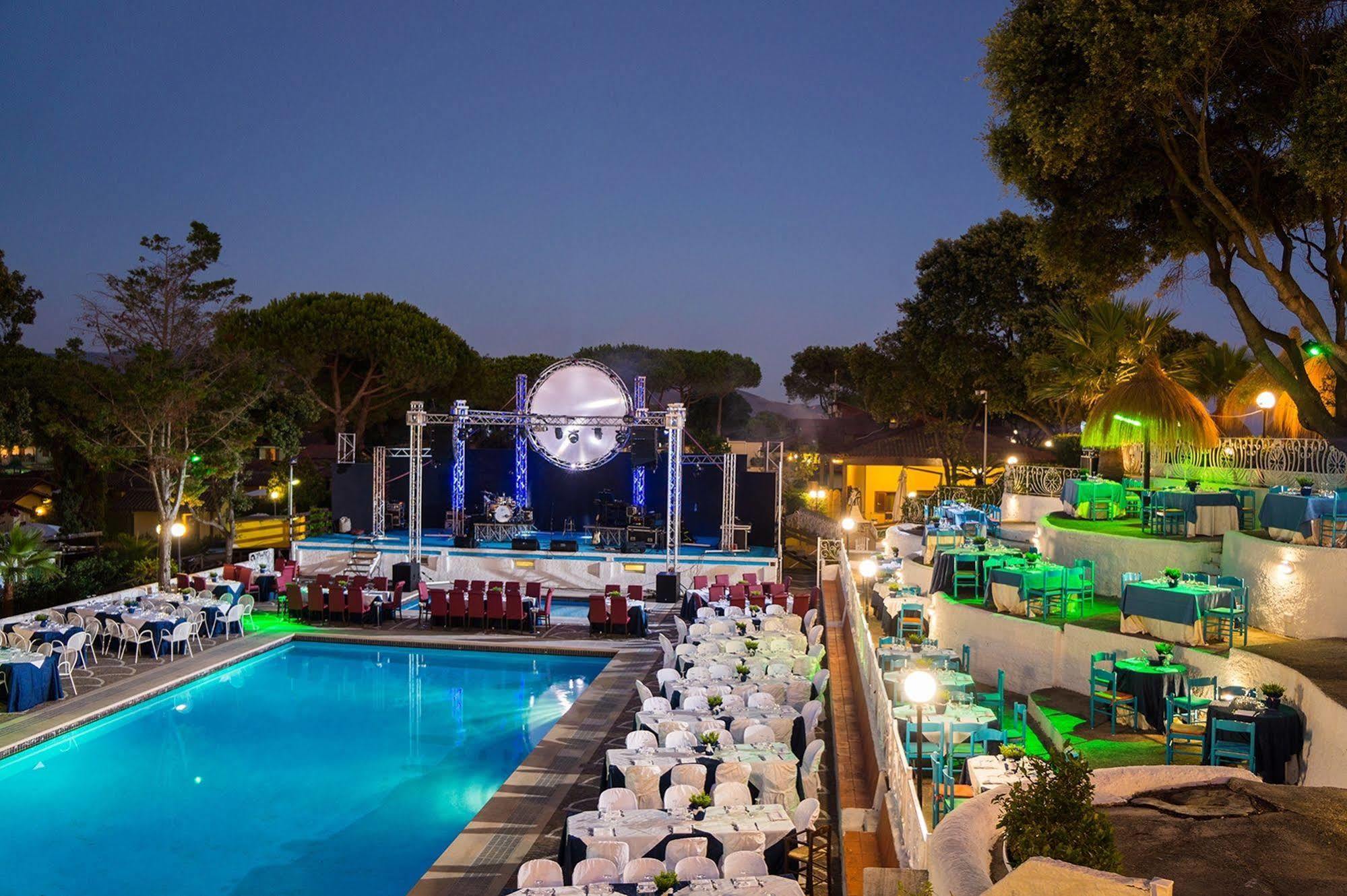 Holiday Village Fondi Dış mekan fotoğraf