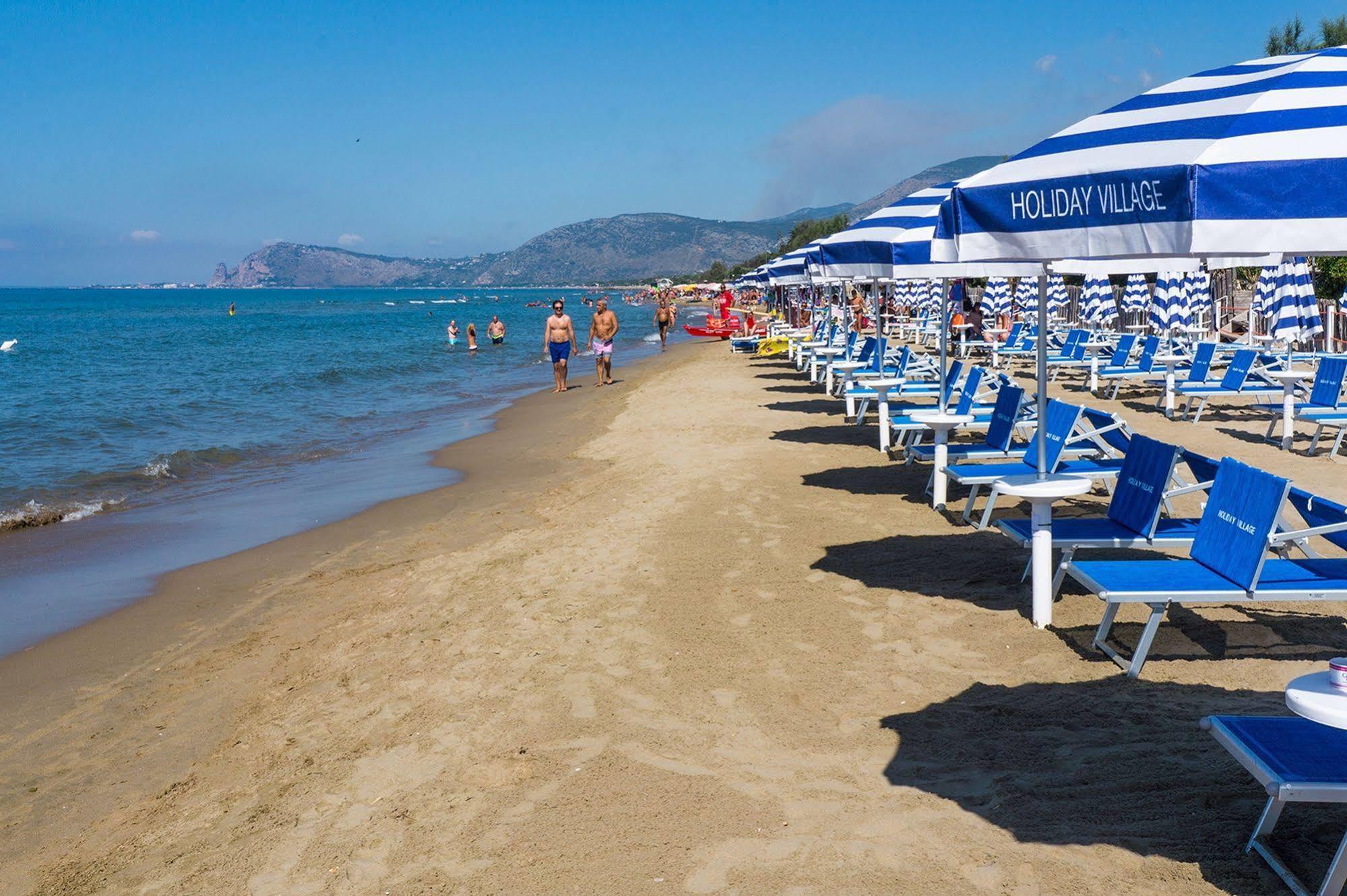 Holiday Village Fondi Dış mekan fotoğraf