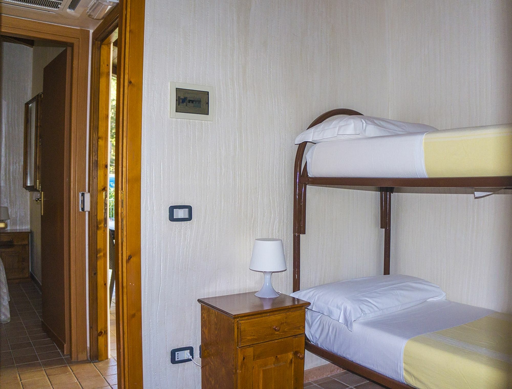 Holiday Village Fondi Dış mekan fotoğraf